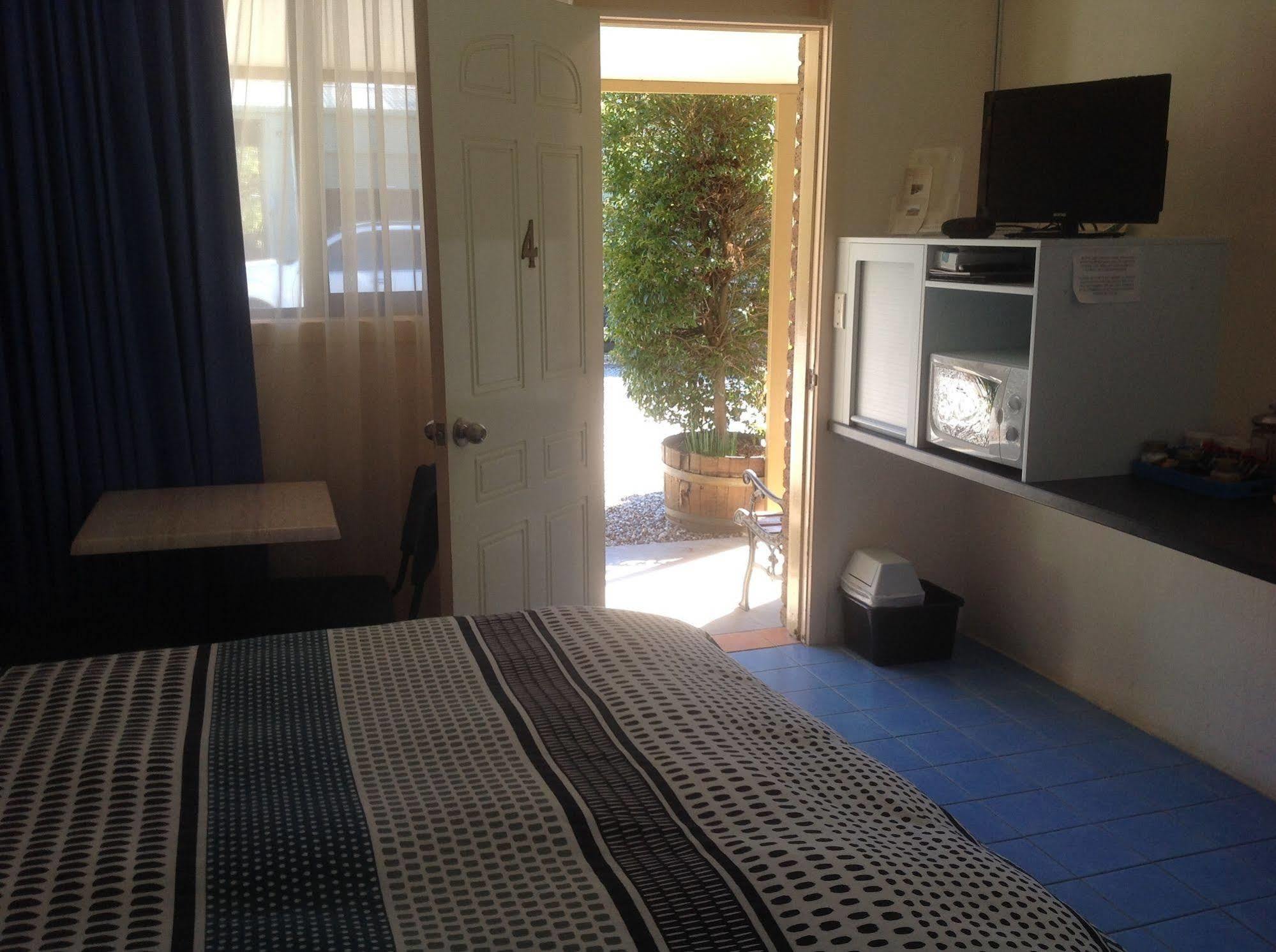 Bogong Moth Motel เมาท์บิวตี ภายนอก รูปภาพ
