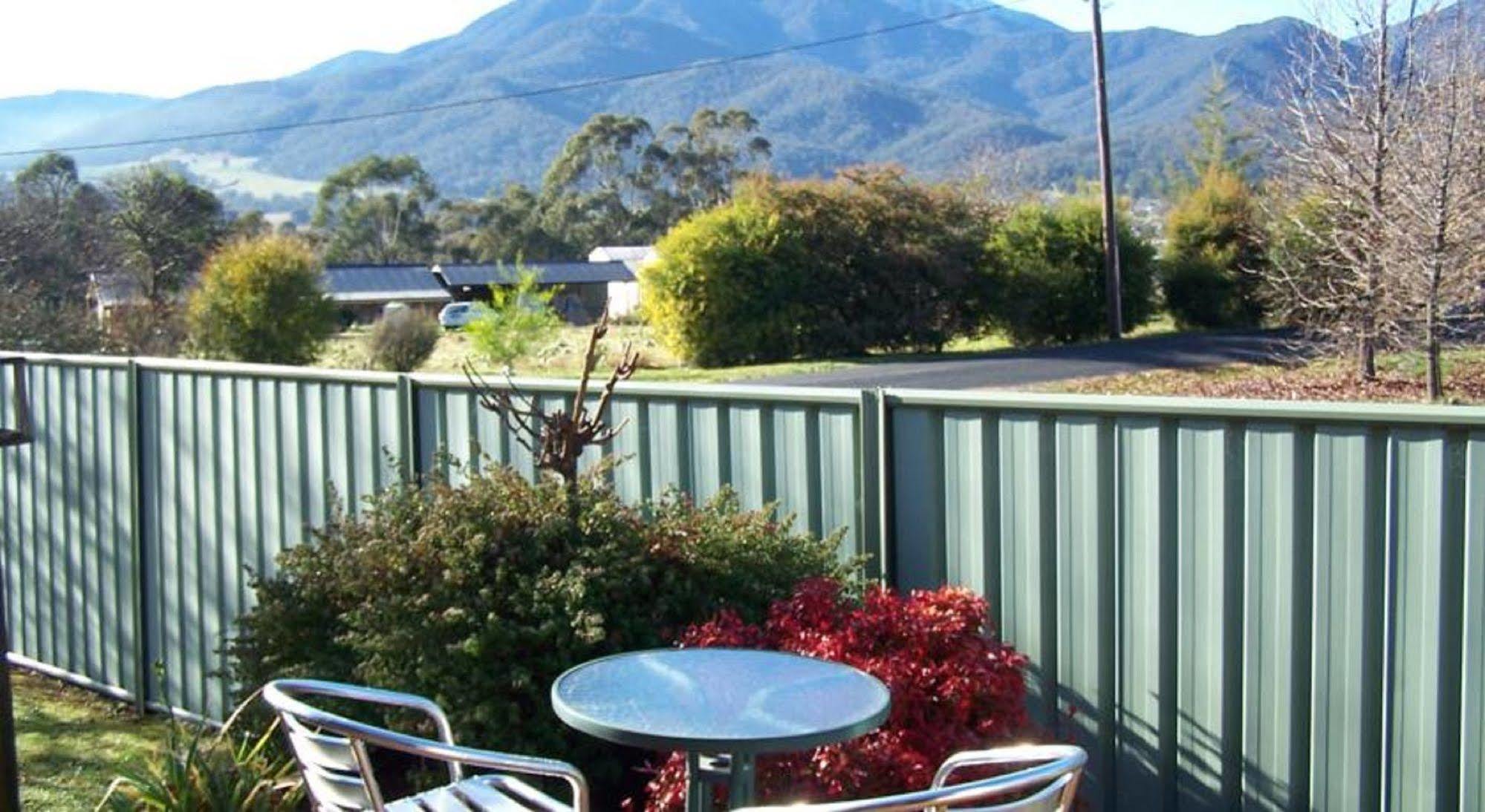 Bogong Moth Motel เมาท์บิวตี ภายนอก รูปภาพ